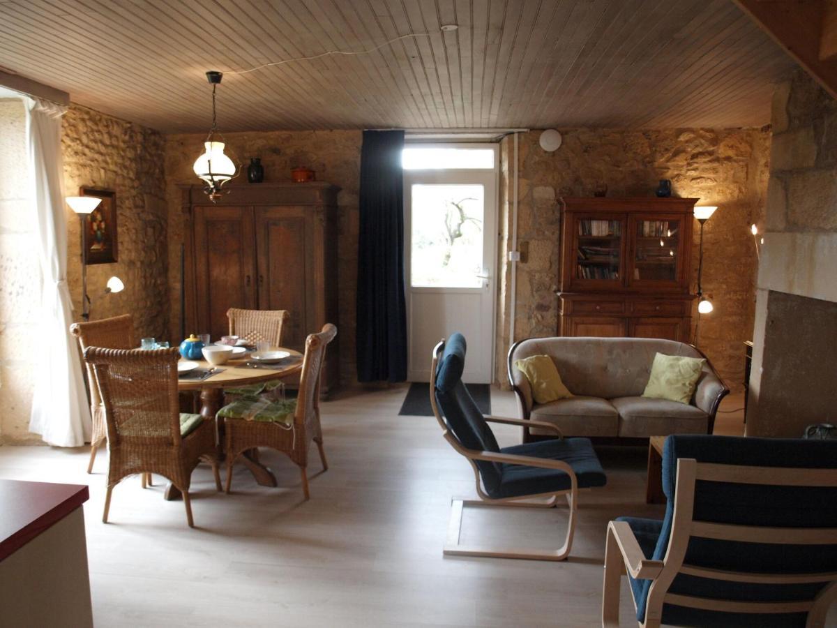 Cozy Cottage In Aquitaine With Private Swimming Pool Peyzac-le-Moustier Bagian luar foto